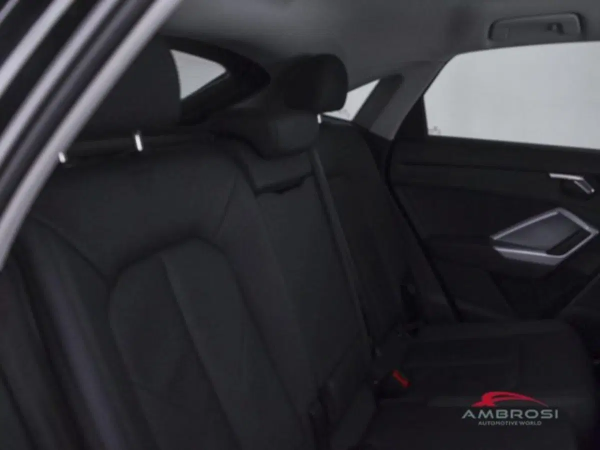 Audi Q3 Sportback usata a Perugia (11)