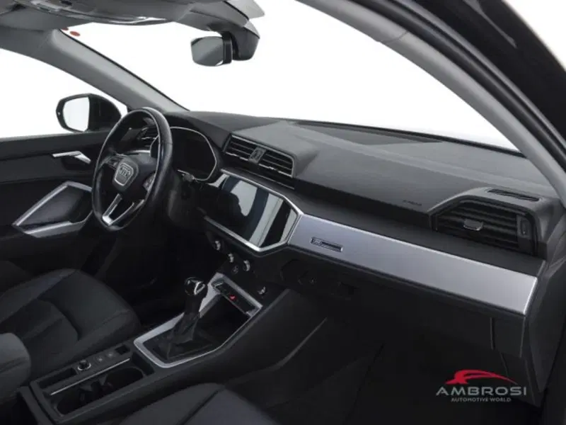 Audi Q3 Sportback usata a Perugia (12)