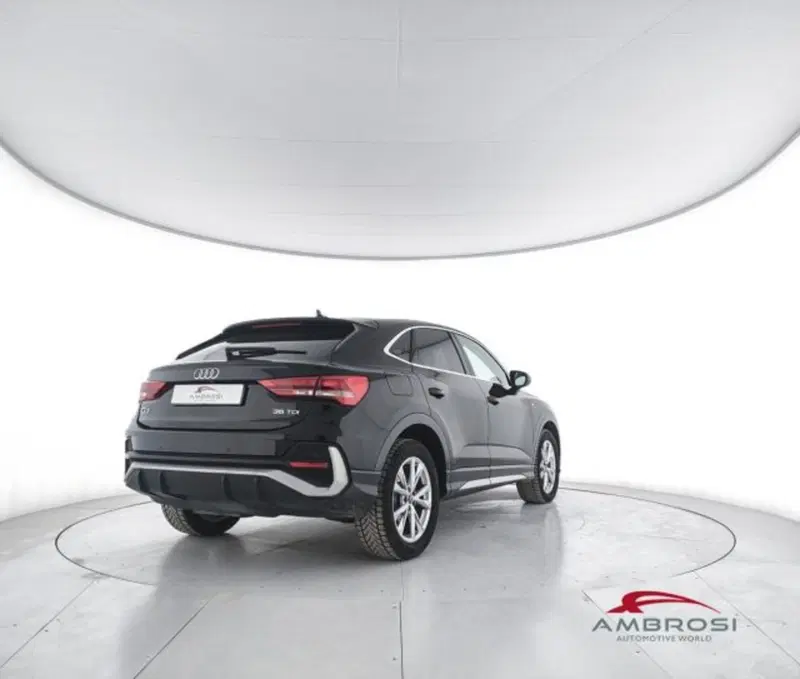 Audi Q3 Sportback usata a Perugia (3)