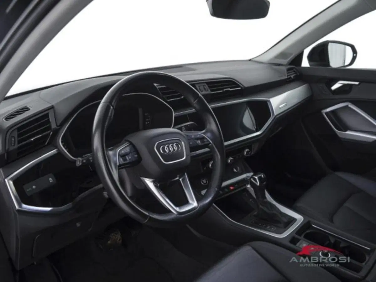Audi Q3 Sportback usata a Perugia (8)