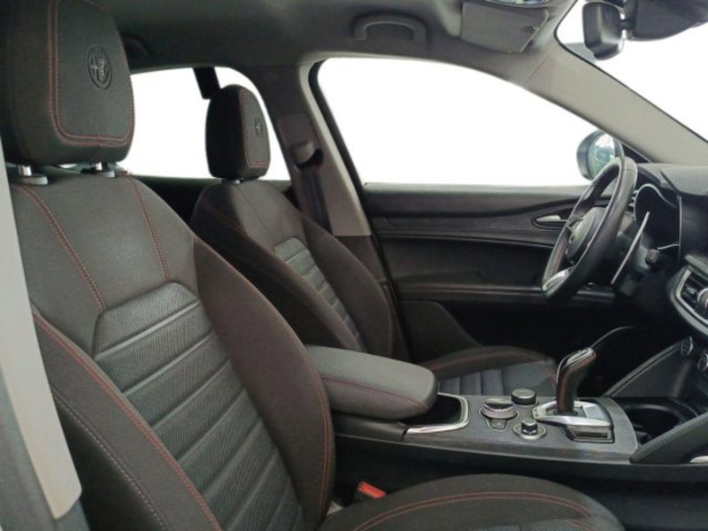Alfa Romeo Stelvio usata a Catania (10)