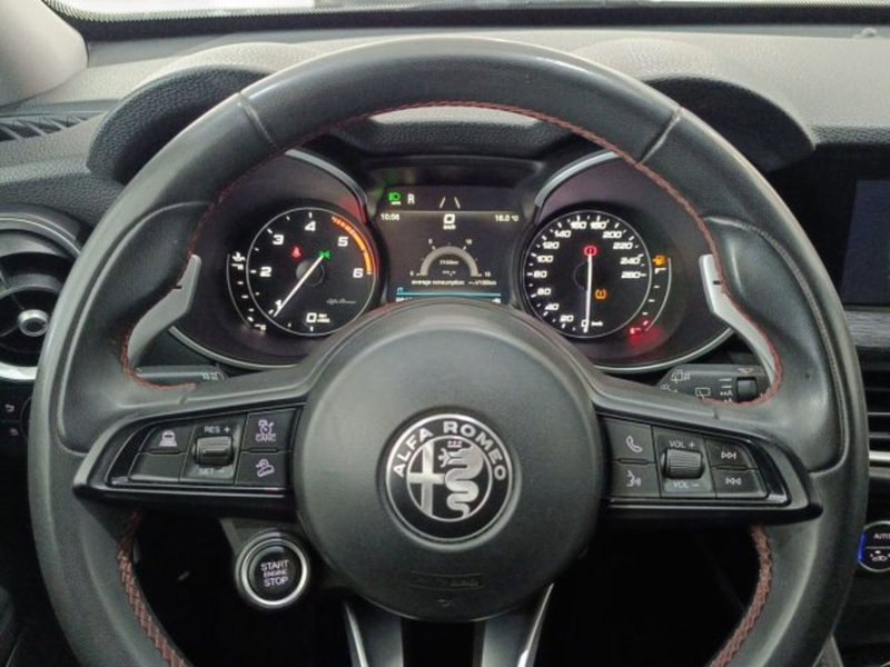 Alfa Romeo Stelvio usata a Catania (17)