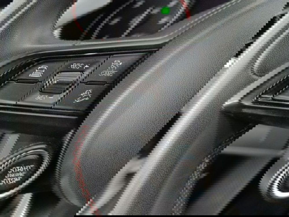 Alfa Romeo Stelvio usata a Catania (19)