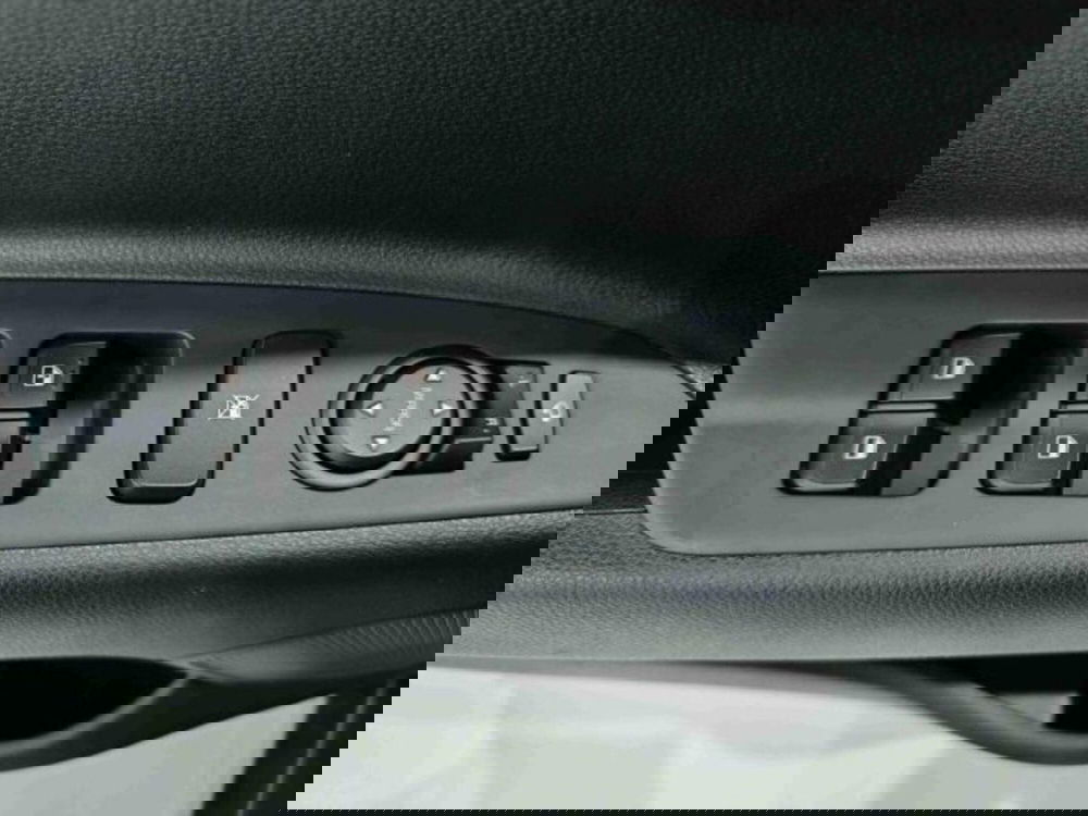 Kia Stonic usata a Catania (19)