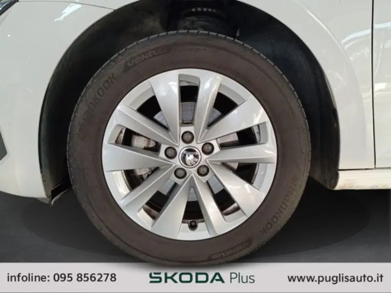 Skoda Scala usata a Catania (14)