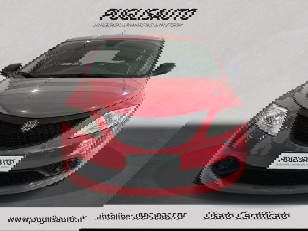 Lancia Ypsilon usata a Catania (2)