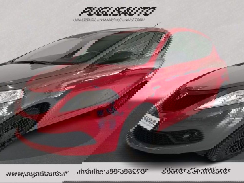 Lancia Ypsilon usata a Catania (3)