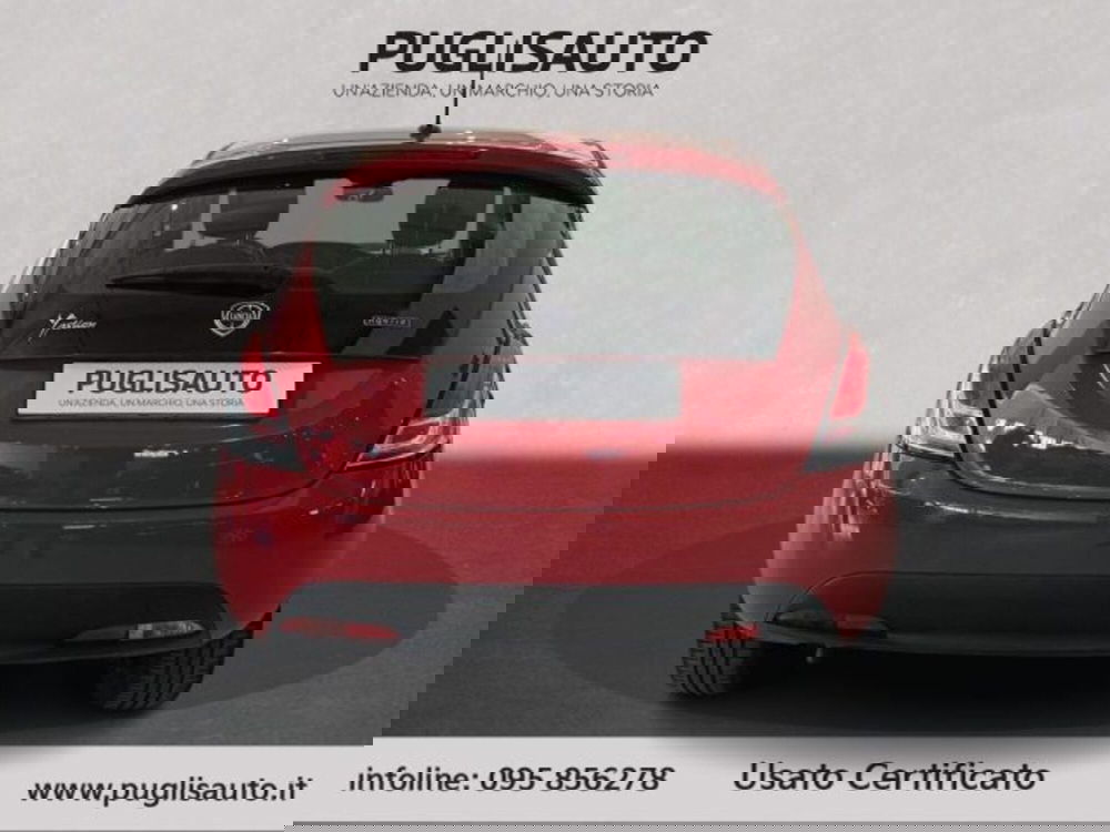 Lancia Ypsilon usata a Catania (5)