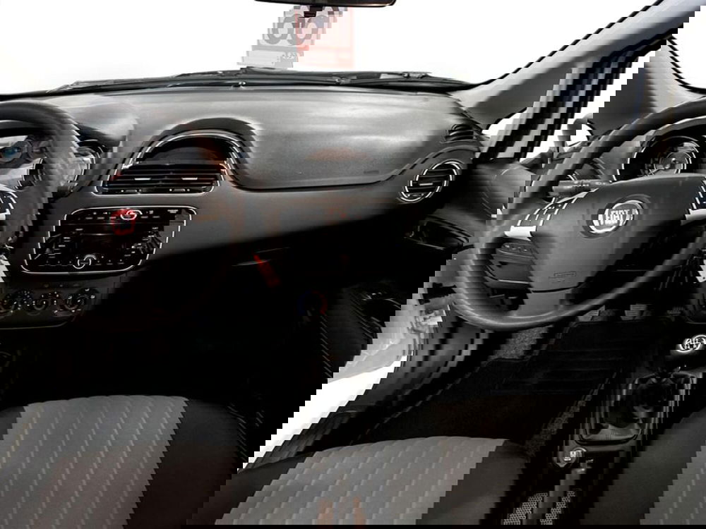 Fiat Punto usata a Verona (10)
