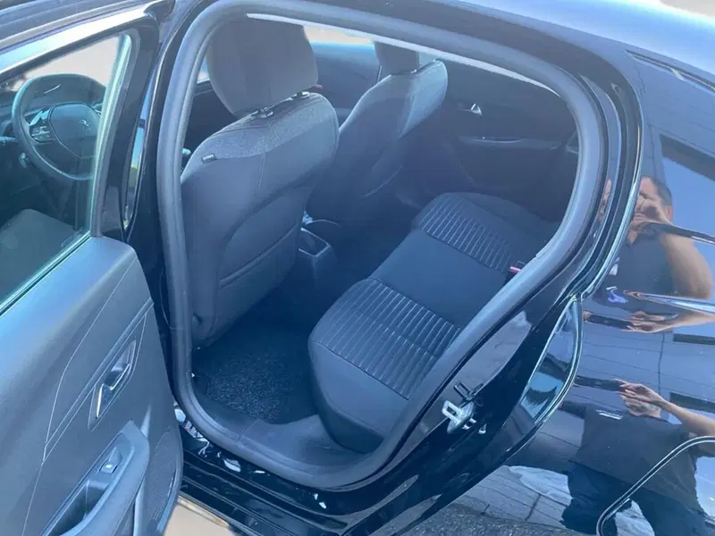 Peugeot 208 usata a Torino (8)