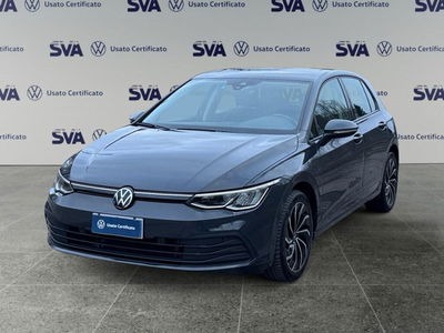 Volkswagen Golf 1.0 eTSI EVO DSG Life del 2023 usata a Ravenna