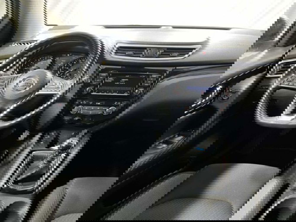 Nissan Qashqai usata a Sondrio (13)