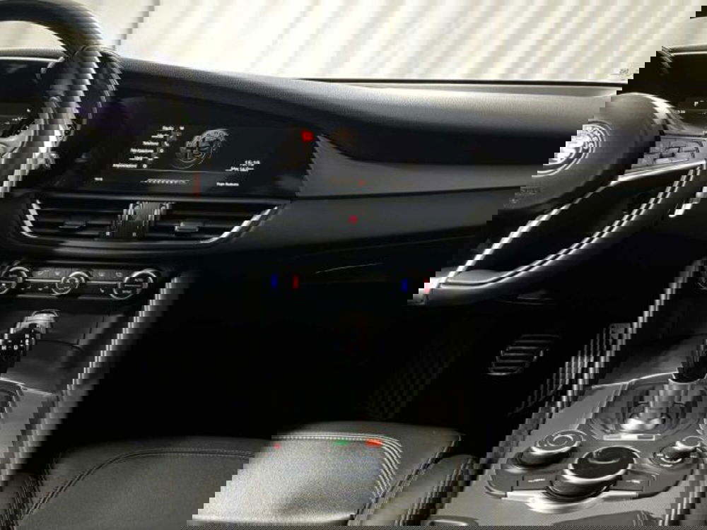 Alfa Romeo Giulia usata a Sondrio (14)