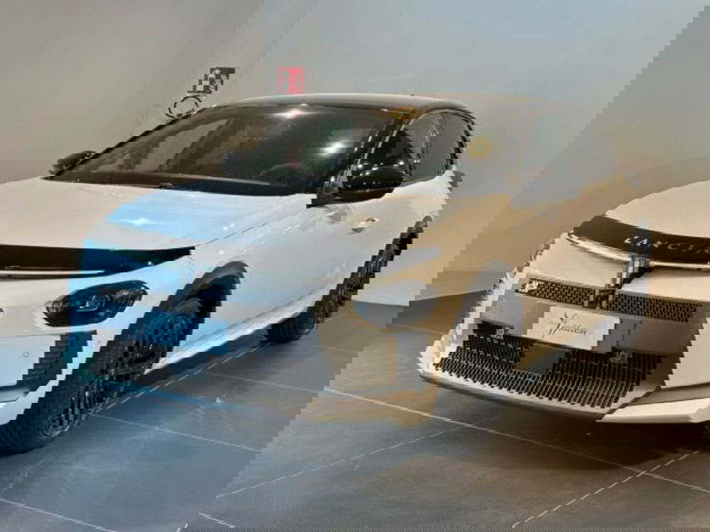 Lancia Ypsilon nuova a Sondrio