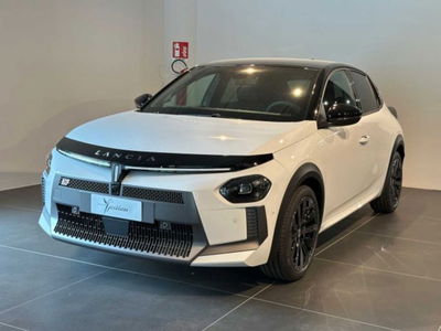 Lancia Ypsilon 1.2 mhev HF Line 110cv e-dct nuova a Montagna in Valtellina