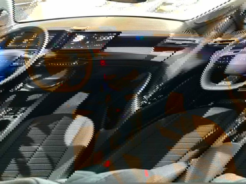 Lancia Ypsilon nuova a Sondrio (11)