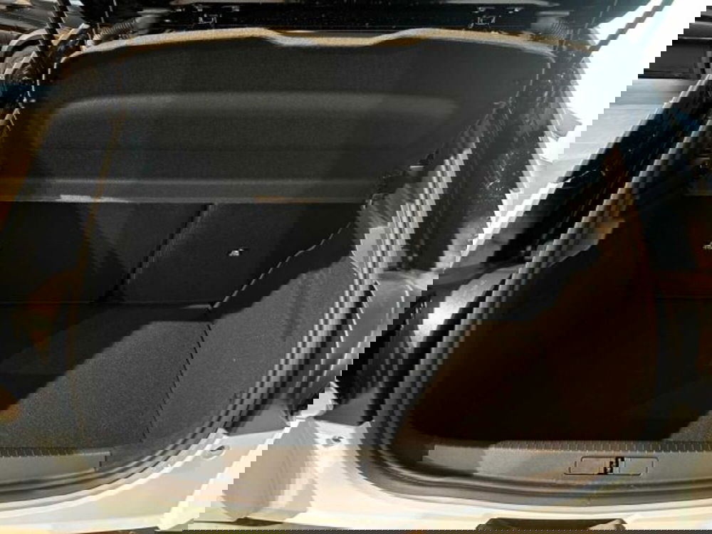 Lancia Ypsilon nuova a Sondrio (15)