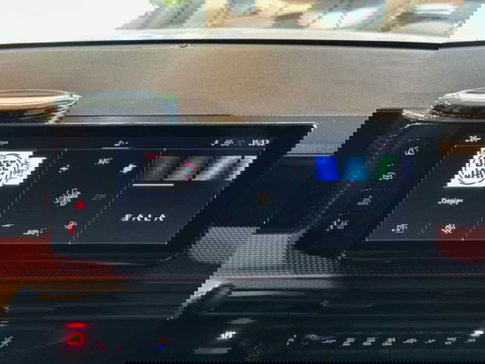 Lancia Ypsilon nuova a Sondrio (17)