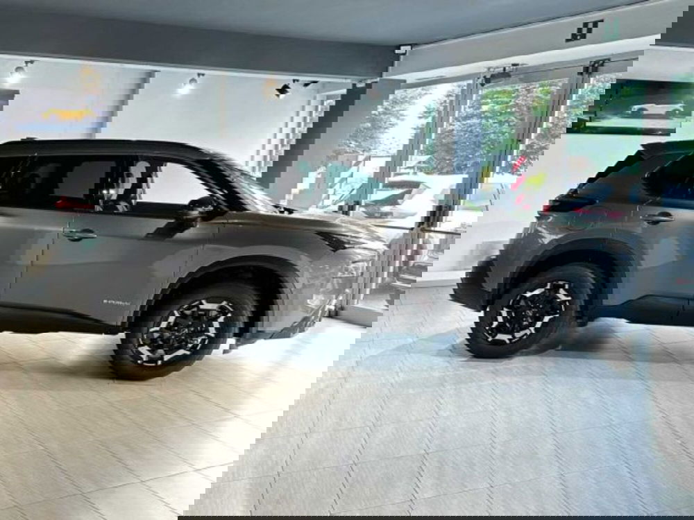 Nissan X-Trail nuova a Sondrio (6)