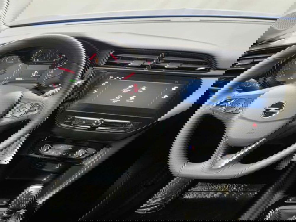 Opel Corsa nuova a Sondrio (13)