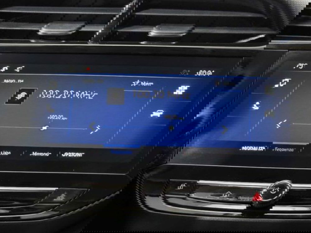 Opel Corsa nuova a Sondrio (17)