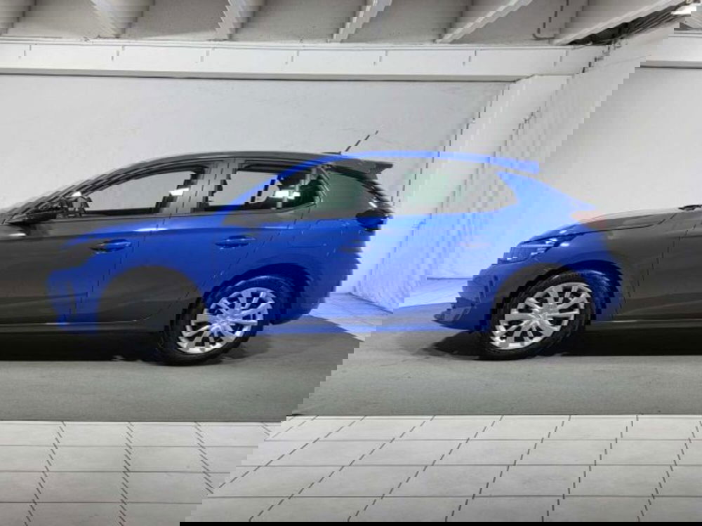 Opel Corsa nuova a Sondrio (2)