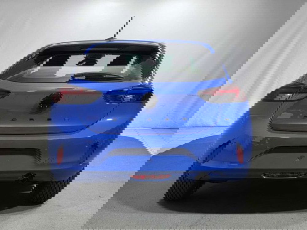 Opel Corsa nuova a Sondrio (4)