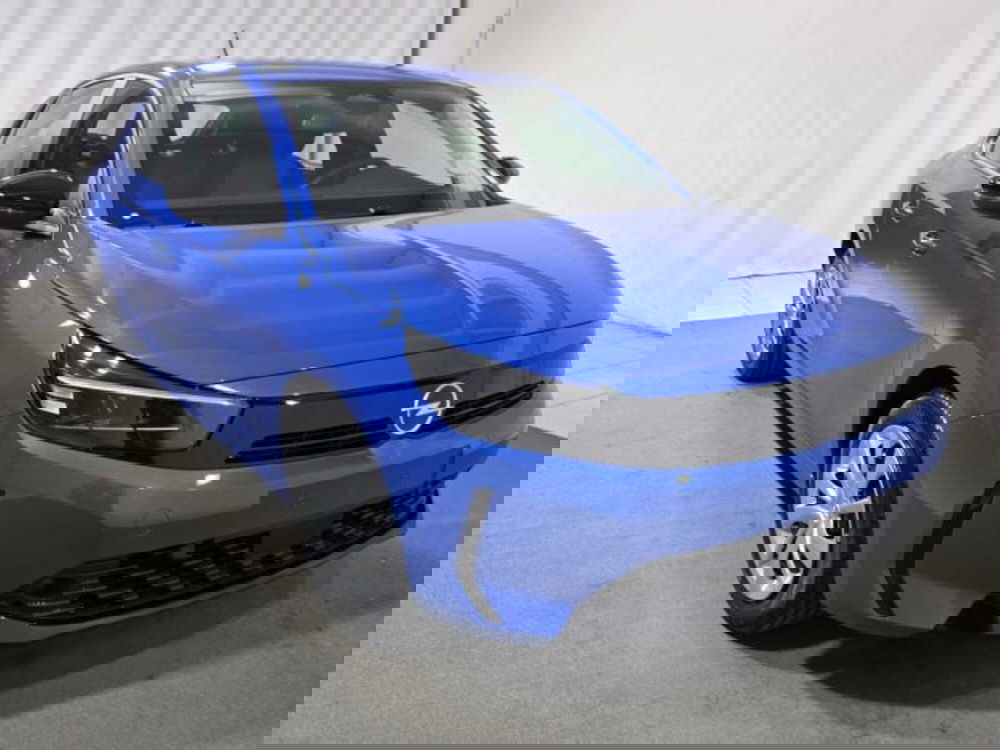 Opel Corsa nuova a Sondrio (7)