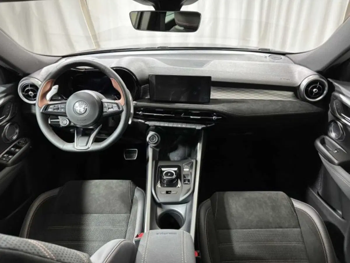 Alfa Romeo Tonale nuova a Sondrio (12)