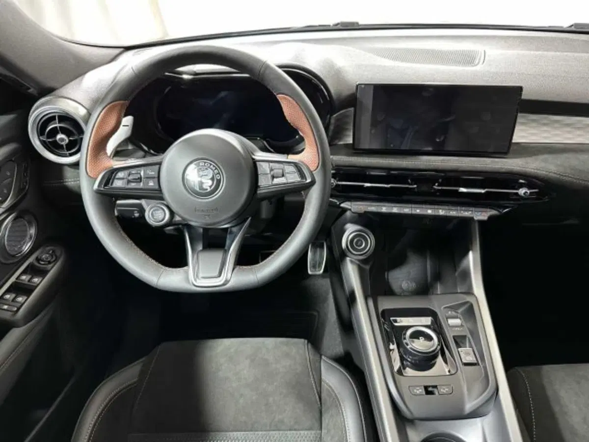 Alfa Romeo Tonale nuova a Sondrio (13)