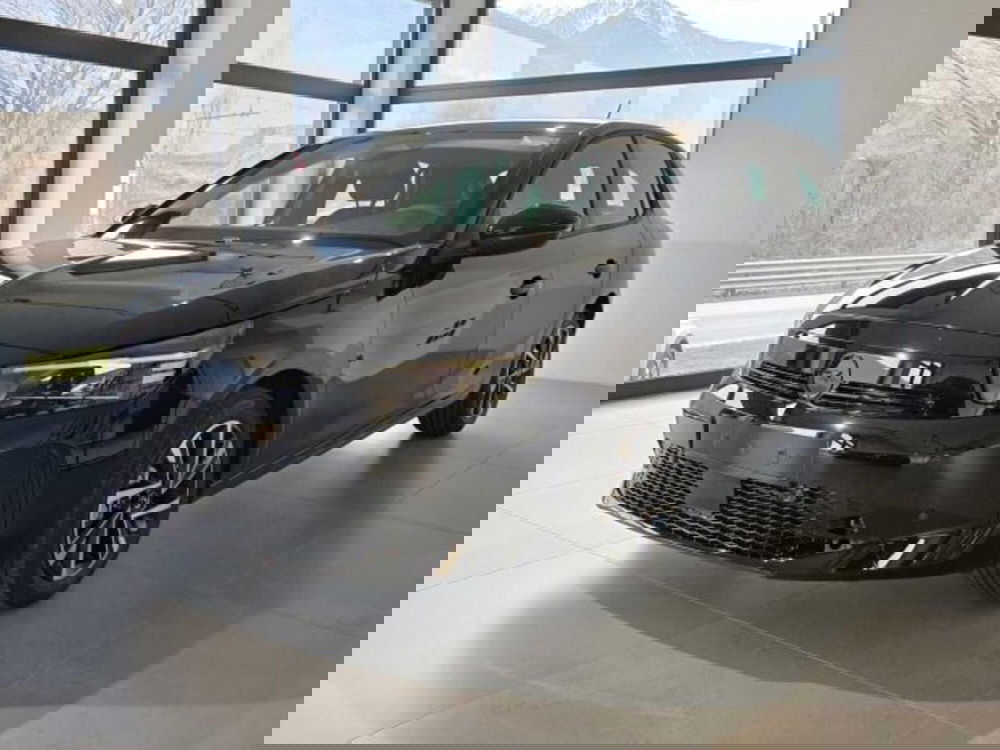 Opel Corsa nuova a Sondrio