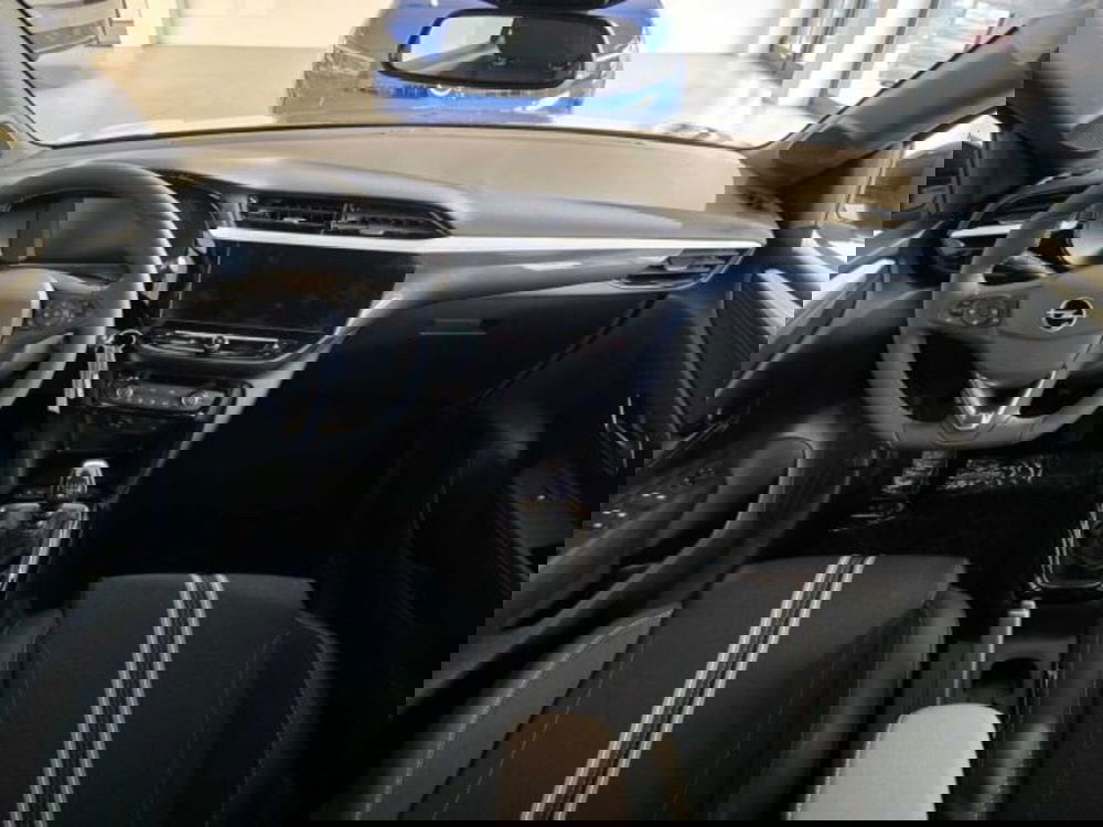 Opel Corsa nuova a Sondrio (12)