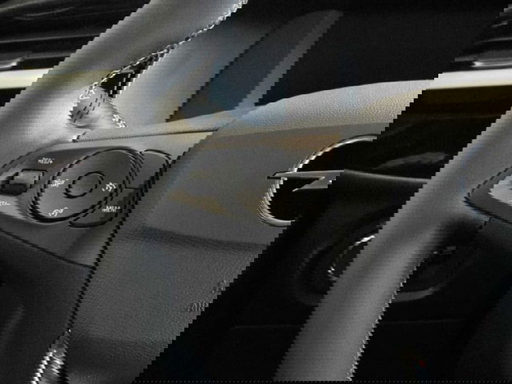 Opel Corsa nuova a Sondrio (18)