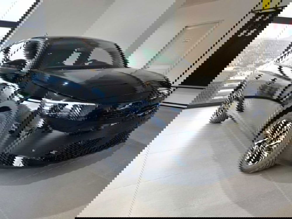 Opel Corsa nuova a Sondrio (7)