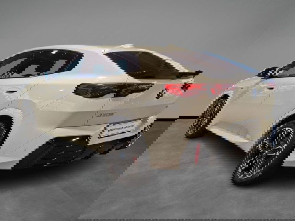 BMW iX2 usata a Verona (4)