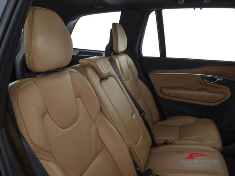 Volvo XC90 usata a Perugia (11)