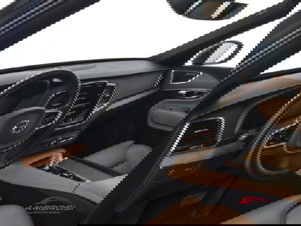 Volvo XC90 usata a Perugia (8)