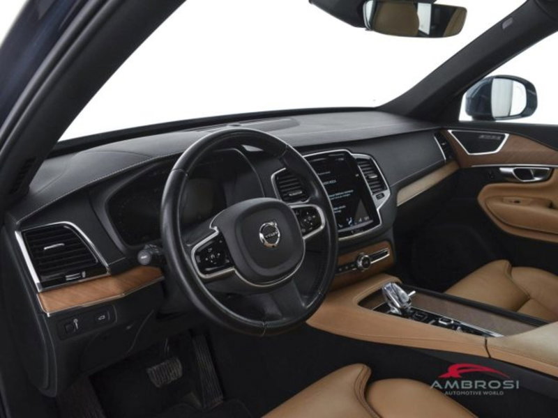 Volvo XC90 usata a Perugia (8)