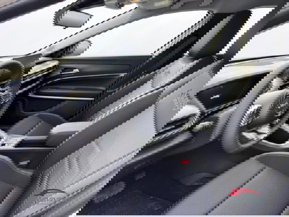 Jeep Avenger nuova a Perugia (10)