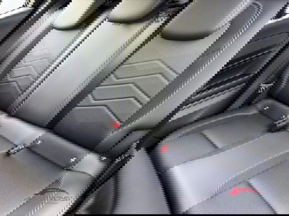 Jeep Avenger nuova a Perugia (11)