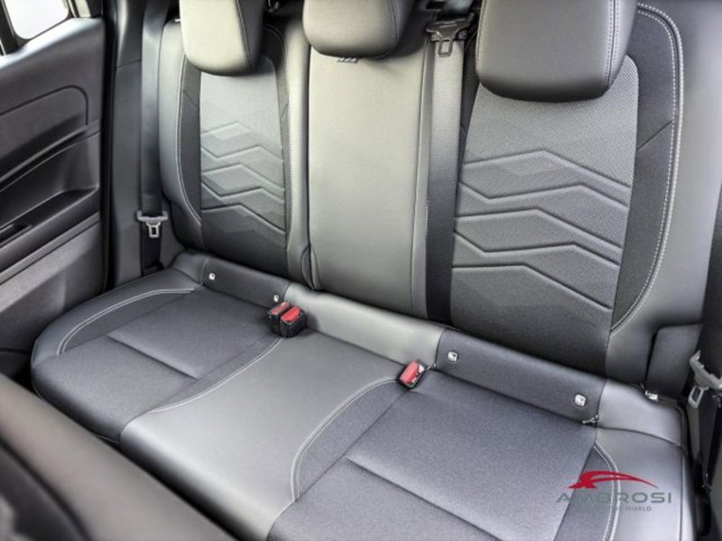 Jeep Avenger nuova a Perugia (11)