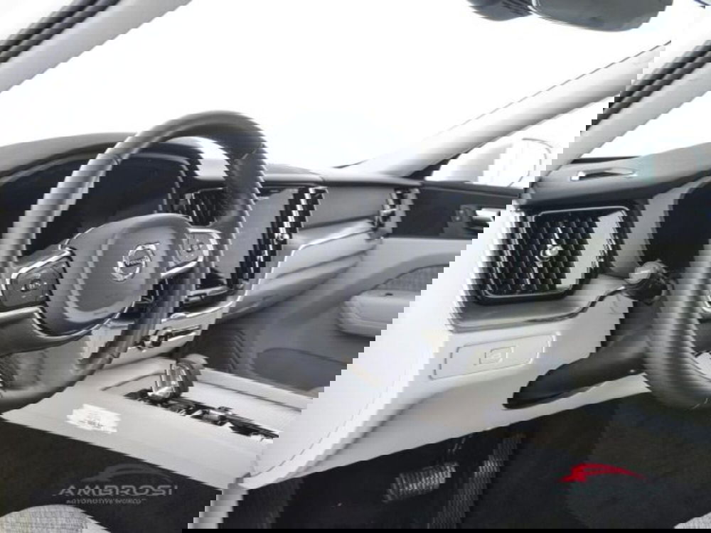 Volvo XC60 usata a Perugia (8)