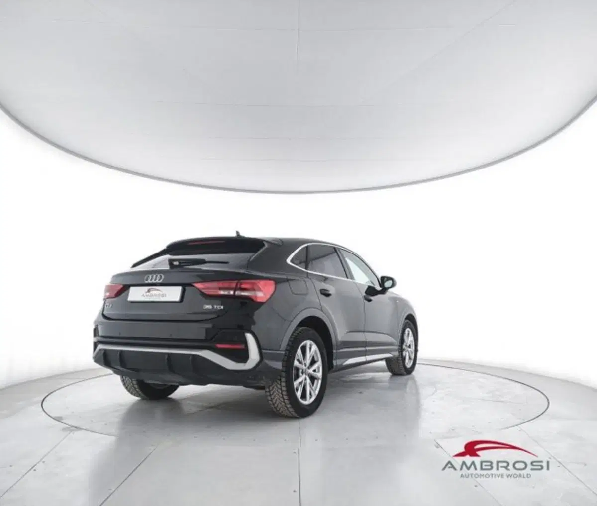 Audi Q3 Sportback usata a Perugia (3)