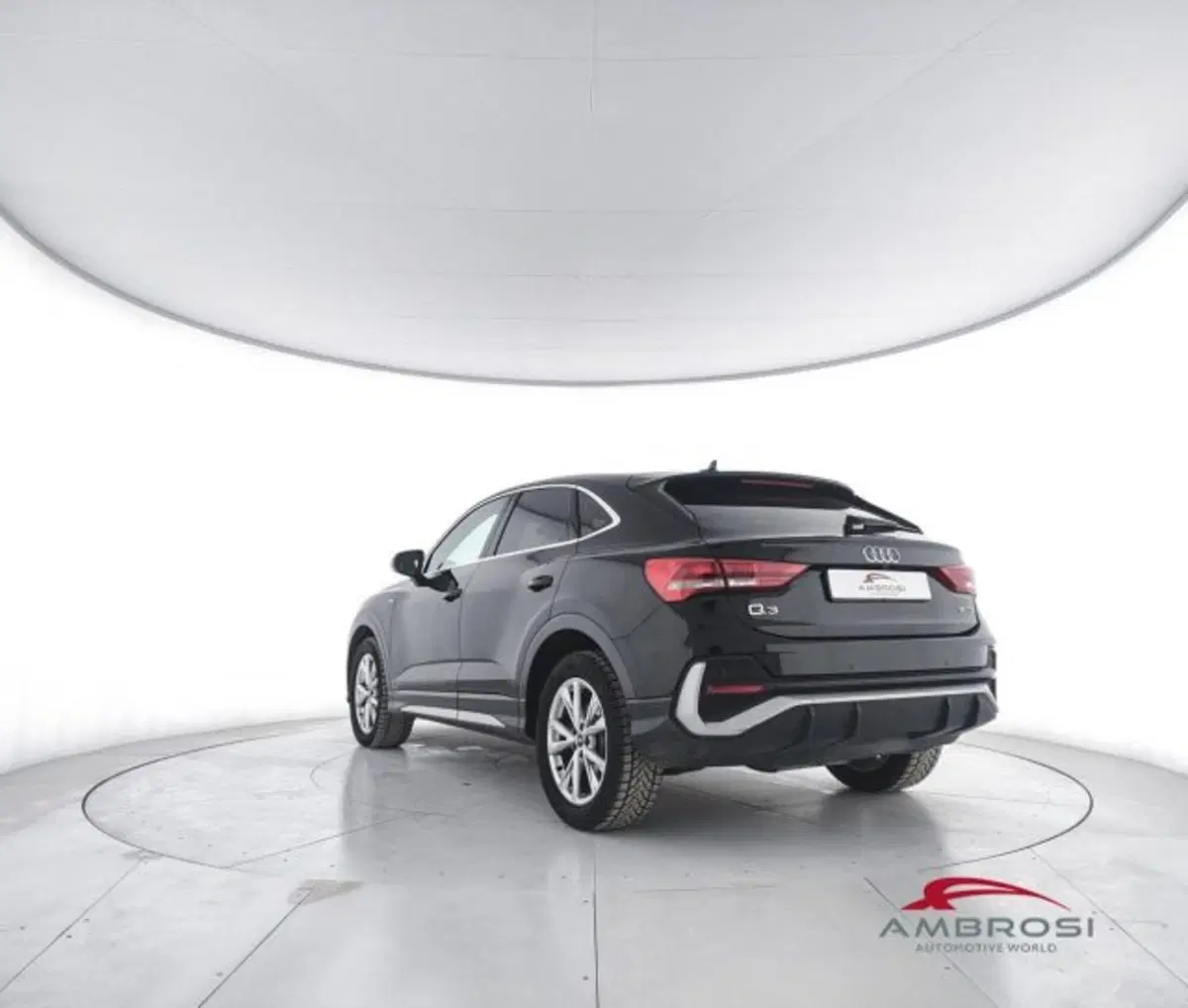 Audi Q3 Sportback usata a Perugia (4)