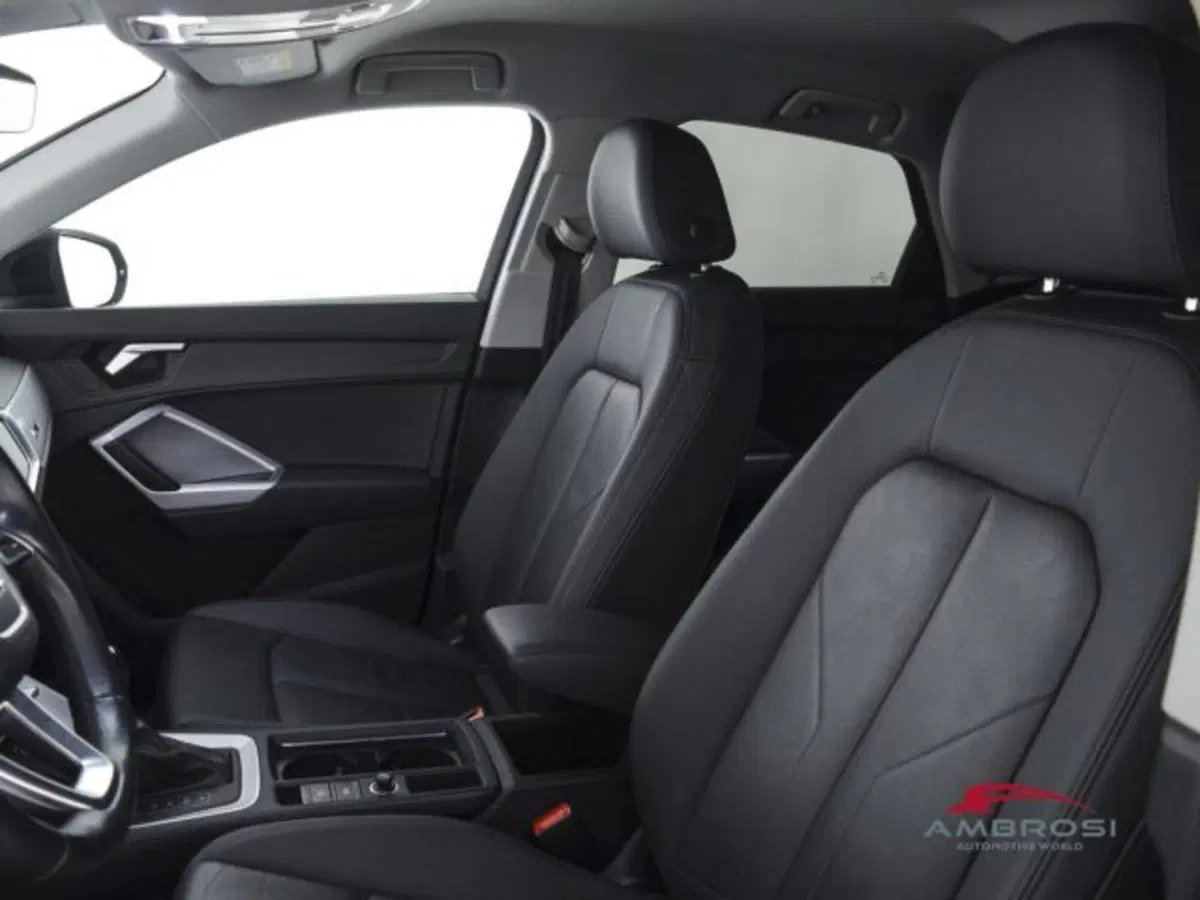 Audi Q3 Sportback usata a Perugia (9)