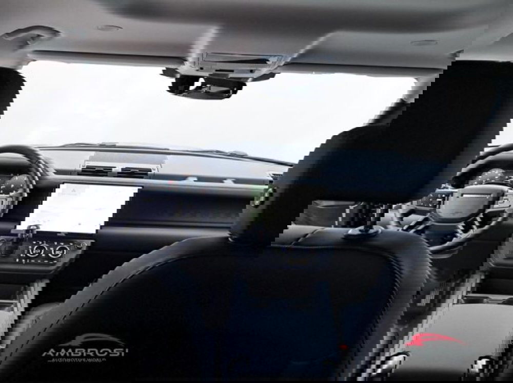 Land Rover Defender nuova a Perugia (13)