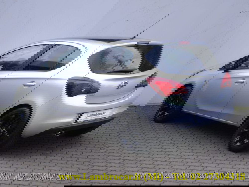 Opel Corsa usata a Milano (14)