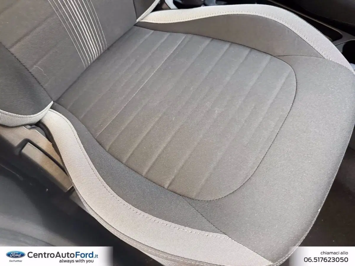 Hyundai i10 usata a Roma (8)
