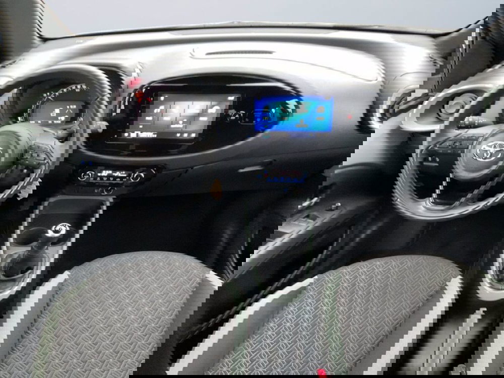 Toyota Aygo X usata a Milano (12)