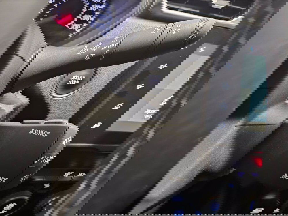 Dacia Duster usata a Palermo (17)